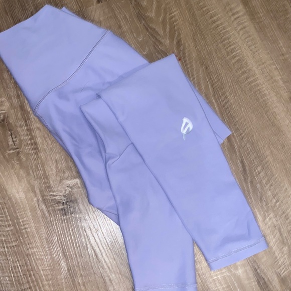 Ptula Leggings - Picture 1 of 3